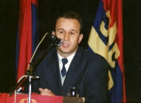 Доктор Драган Ђокановић, на Скупштини Борачке организације, Бијељина, 1993.