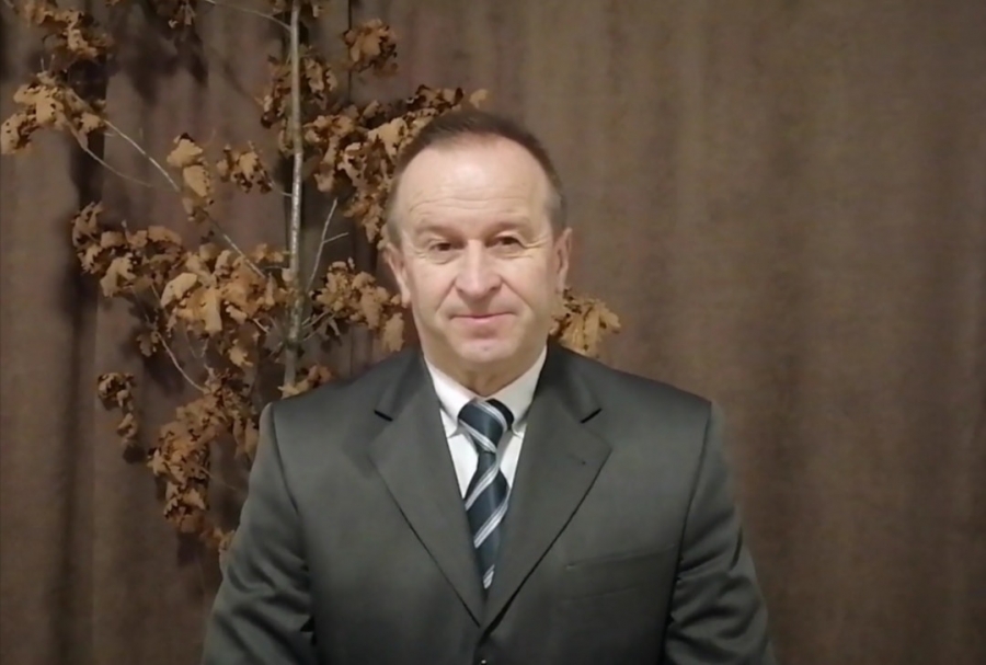 Доктор Драган Ђокановић, фотографисано на Божић 2024. године